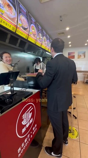 Fluent White Guy Pranks Chinese Restaurant Job Interview in Hilarious Video