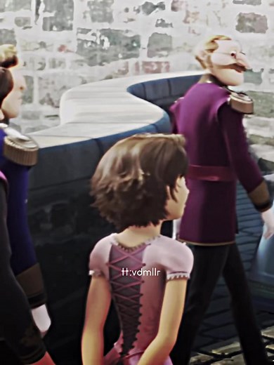 Rapunzel in Frozen: Disney Theory Explained