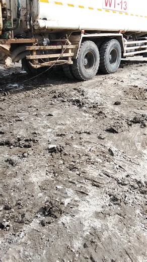 Juna (@aloowdeck)’s videos with MAWAR HITAM CAMPURSARI - MR JACK SRG