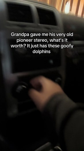 Vintage Pioneer Stereo Worth? Grandpa's Dolphin Car Audio