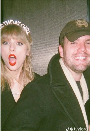 Hoy Austin Swift cumple 33 años, así que te cuento algunos datos sobre...