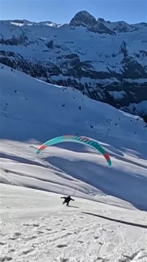 Sebastian Friedli on Instagram: "pingu rocket launch🐧🚀#speedflying #paragliding #goflare #line #line13 #takeoff #fun #action #switzerland #lenk"