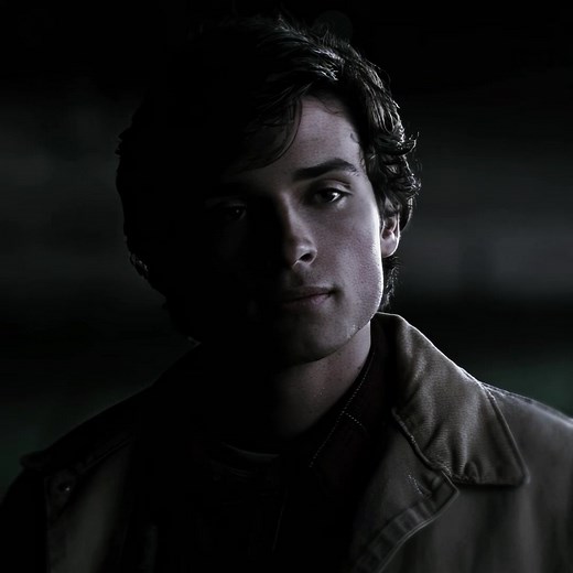 Clark Kent's Rizz in Smallville Edit