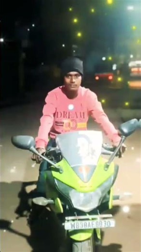 with the Official Lyric Video fo Mera Pyar Tera Pyar voiced by Arijit Singh. The track has beo Virag