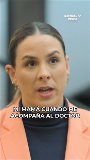 My mom when she goes to the doctor with me #Uninovelas #GuardiánDeMiVida