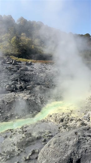 Tamagawa Onsen boasts the largest hot spring water in Japan日本一の湧出泉を誇る玉川温泉 秋田