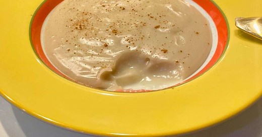 Mingau de maizena sem leite: quentinho e delicioso, rápido