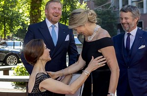 Royale Etikette erklärt: Warum Mary vor Máxima knickste – und andere royale Regeln