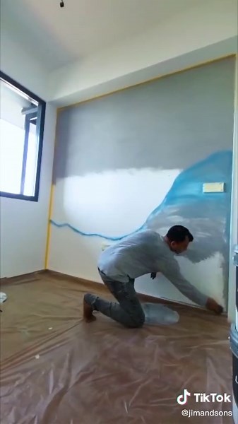 Ombré Wall Mural in 45 secs. Unique with the blend of tones that creates a complementary look. #jimandsons #muralpainting #ombrewallmural #ombrewall #wallpaintingideas #wallpainting #lanshediatommud #lanshepaint #lanshe #兰舍 #兰舍硅藻泥
