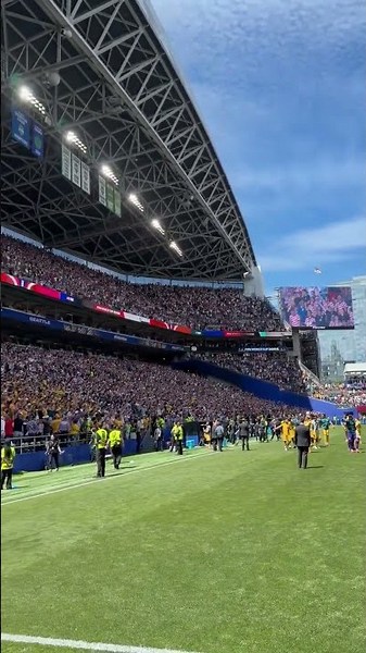 USA fans singing "Take Me Home, Country Roads" after beating Australia 😮 #usa #fifaworldcup #soccer