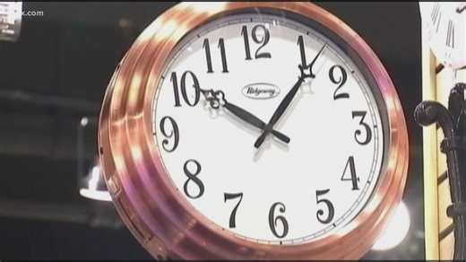 Clocks fall back next weekend as daylight saving time ends