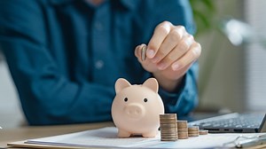 HGTV 'Curb Appeal' co-host Bill Beckwith dies in crash