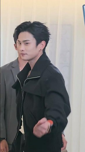 Behind-the-scenes footage of him losing control