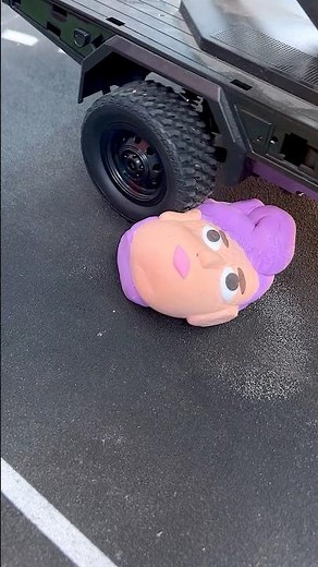 RUMI and remote control cars 🚘