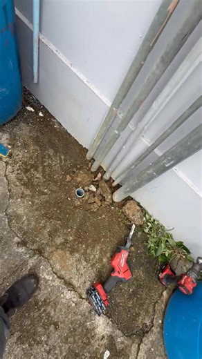 6.1K views · 47 reactions | A toda reinspección por desuso, hay que verificar que tenga su varilla de Ground, conectada | JL Electric | Facebook