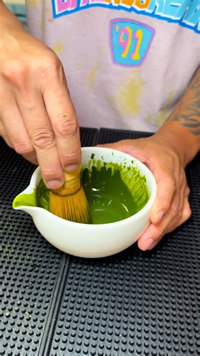 New menu items at Oh! Mochi in VIRGINIA BEACH and CHESAPEAKE available on the weekends 🙌🏽 If you love stuffed donuts these are great, not too sweet and the texture is dope. The matcha, is very strong. I feel like if you are a real matcha drinker you’ll like them but I like mine a bit more sweet and milky. The Ube foam and banana foam are fire though. | Stormy Blue #StormChasers