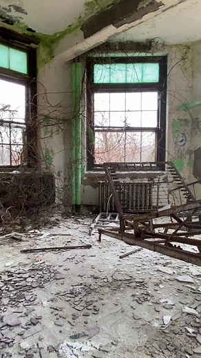 My heart will always be here 🖤 #abandoned #urbex #abandonedplaces #restoration #abandonedasylum #explore #adventure