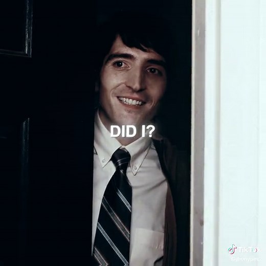 The perfomances in this film is crazy. #prisoners #detectiveloki #prisonersedit #jakegyllenhaal #detectivelokiedit #hughjackman #viral #strikehardsoc FAKE GUN! FAKE EVERYTHING!