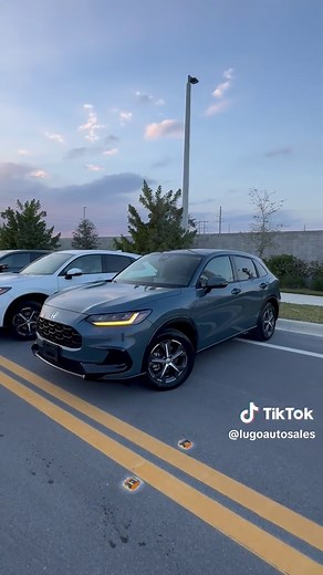Explore the 2023 Honda HR-V and CR-V Features