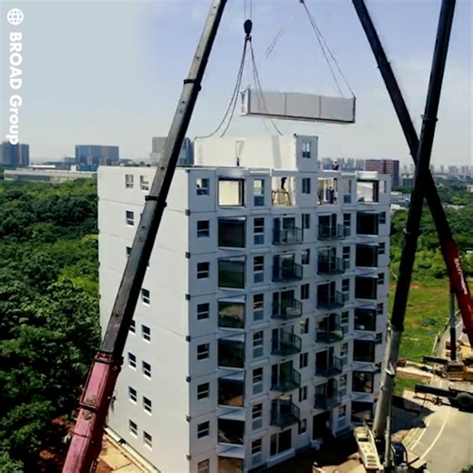 816K views · 8.4K reactions | This developer builds a 10-storey building in 28 hours and 45 minutes. A prefabricated building, also known as a prefab, is made up of pre-made components or units manufactured off-site and then transported to the building site for assembly. This modern architectural approach offers numerous benefits, including improved sustainability, significant cost and time savings, and standardized design. | GIGadgets | Facebook