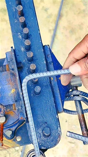 Bending metal by a good expert who bends metal with good standards | Processed Steel