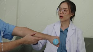 Patient had Myasthenia Gravis does physical therapy by using dumbbell during sit on wheelchair and physiotherapist doctor advise posture treatment.