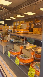 Weekend Market in Amsterdam || Dutch Cheese || Lekker 🤤 #cheese #weekendmood #streetstyle | Amsterdam Love