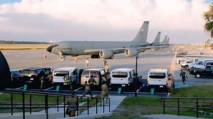 7.3K views · 178 reactions | Nuclear Alert Scramble – KC-135 Stratotanker crew and pilot makes emergency takeoff #kc135 #kc135stratotanker #usaf #usairforce #usmilitary | Vitória | Facebook