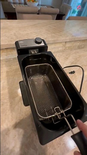 Elite Gourmet Electric Deep Fryer with Timer Control Adjustable