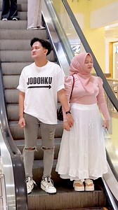 Prank pakai baju pacarku bikin ukhty salting #reelsviralfb #comedy #fyp #funny #jangkauanluas | Ashim Dwintara Real