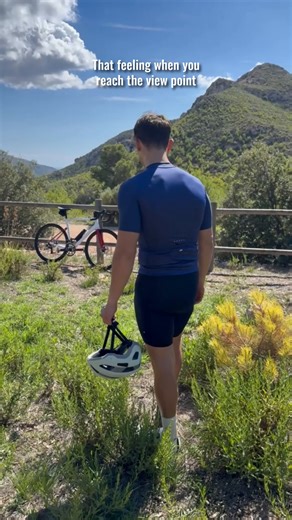 Jet2.com & Jet2holidays | New Year’s resolution: more steps, more sunshine, more unforgettable views ☀️ Save £100pp on all holidays, plus an extra £25pp if you use... | Instagram