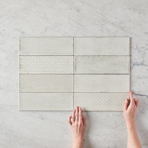 Lennox Head Gloss Green Pattern Tile | TileCloud