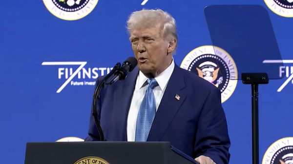 'They Kill All Of The Birds': Trump Loses His Composure, Throws Tantrum Over Windmills During Ludicrous Tirade At Event In Miami