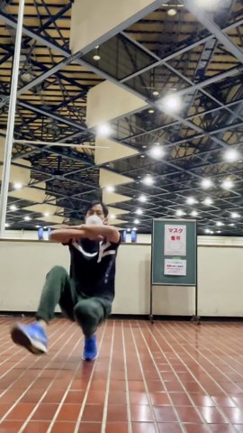 コサックダンスの魅力とやり方