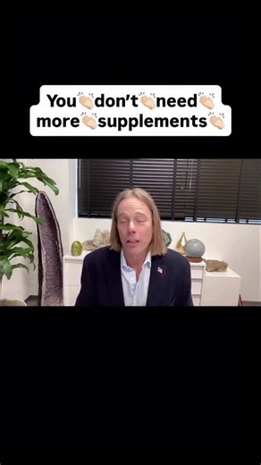 I’ve been saying for over 30 years:You don’t heal the body by just throwing supplements at it. 💊You heal by addressing the root cause.Cleaning the gut.Supporting the liver.Removing parasites.Detoxing chemicals and heavy metals. 🧬And look, I own a supplement company. 😄There’s absolutely a time and place for supplements. But if you’re just dumping them into a toxic body, you’re wasting your money.This isn’t new. This is what’s worked for thousands of years. And I’ve seen it work on thousands of
