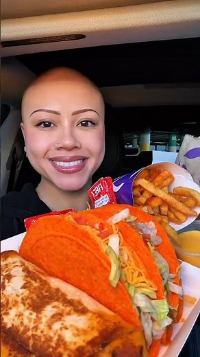 Taco Bell Mukbang ASMR 😱 Extreme Crunch & Cheese Pull #mukbang #asmrfood #tacobell #viralfood #short