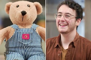 The Repair Shop guest fights back tears as surgery support bear is restored