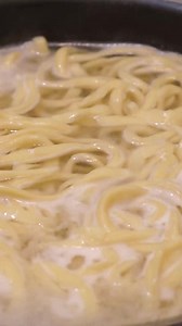 Soupe de nouilles UDON au poulet : recette facile et riche en UMAMI. https://youtu.be/hJYrToPEW2Y | Cooking with Morgane