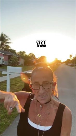 ✨Nothing in life is random. Pay attention. Have the best damn day ever. 💫