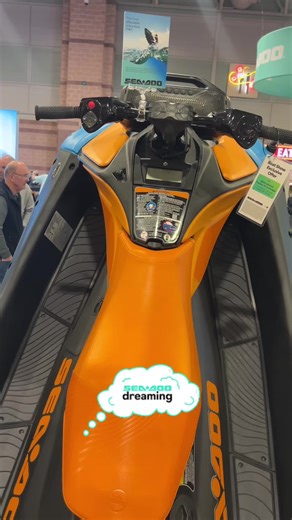 🤩 Introducing the 2026 Ski-Doo Spark Trixx in the new Gulfstream Blue and Orange Crush colorway! 🔥🧡💙 Think a season ahead and take advantage of special boat show pricing for a limited time at Atlantic City Cycle Center. 🏁❄️ Call or text 609-561-8181 and visit AtlanticCityCC.com. 📲🌊 #seadoo #seadoolife #atlanticcitycyclecenter #seadoosparktrixx #sparktrixx