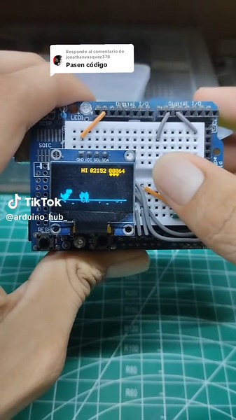 Juego Dino en Arduino con Pantalla OLED