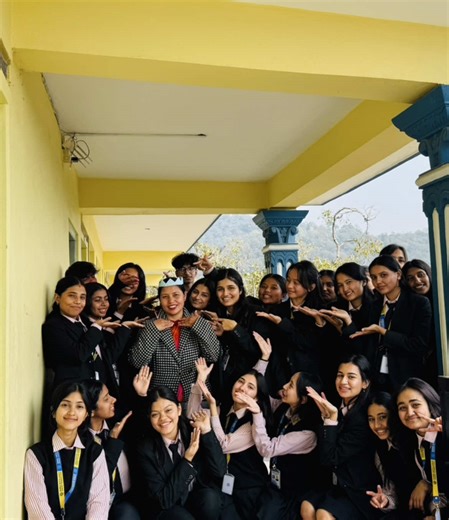 With our lovely botany teacher 😭 gonna miss u alot maam🫡 #shitaladevians #SSCSS #class12 #science #friendshipgoal