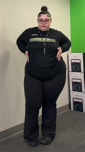 #fypシ゚viral can yall tell im bored at work 🤭😂 | Me At Work