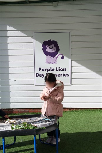 Exploring Animals at Wapping Nursery 🦁🐢