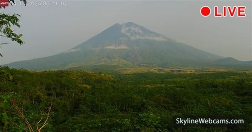 【LIVE】 Live Cam Semeru Volcano - Indonesia | SkylineWebcams