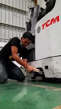 TCM forklift Reach truck,drive wheel replacement