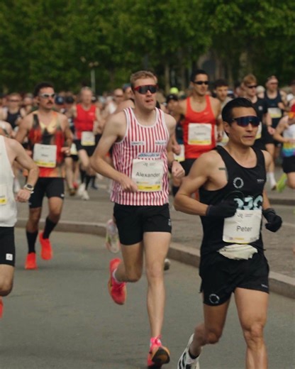 What a city What a crowd What a race And what an amazing group of runners! Thank you all for an incredible year. We can’t wait to do it all again in 2026 - a little bigger and a lot louder. Happy New Year from all of us at Copenhagen Marathon. #CPH42 | Copenhagen Marathon