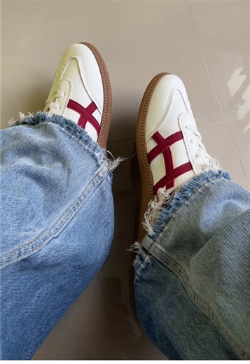 Top Rubber Shoes for Men: Style and Comfort Guide