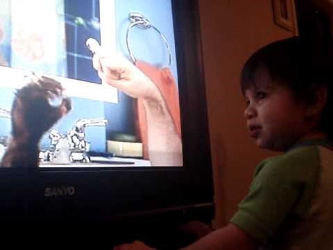 Lucas Watching oobi