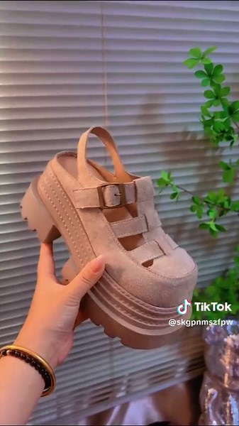 #CapCut #oceanbeach #loveisland #holiday #satisfying #memes #storytime #couple #prank